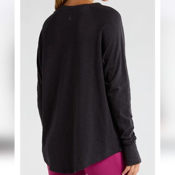 NWOT Zella Relaxed Washed 2.0 Long Sleeve Slub Tee - Picture 3 of 9